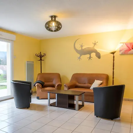 Sanglier Apartment *